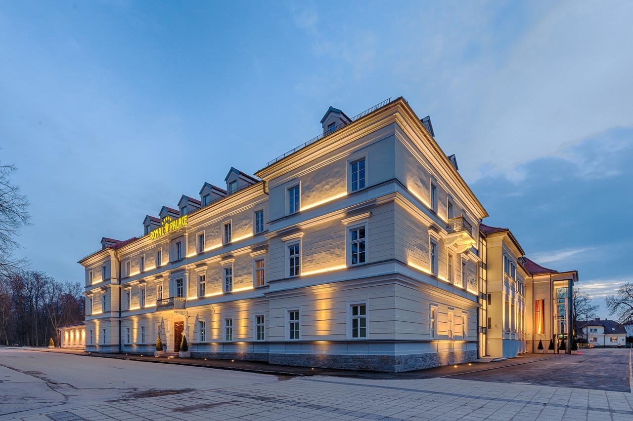 Royal Palace Turčianske Teplice Εξωτερικό φωτογραφία